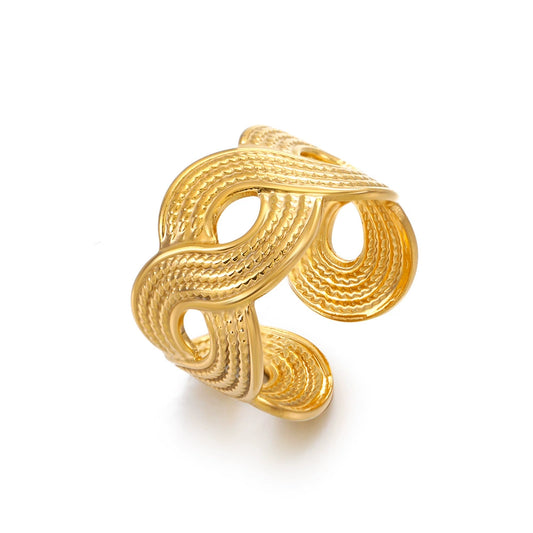 Twistelle Ring