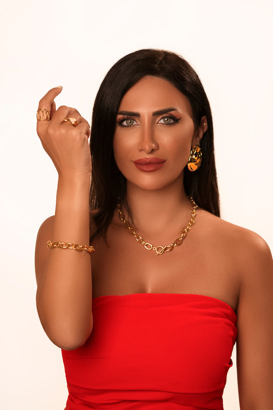 Golden Allure Oversized Link Set