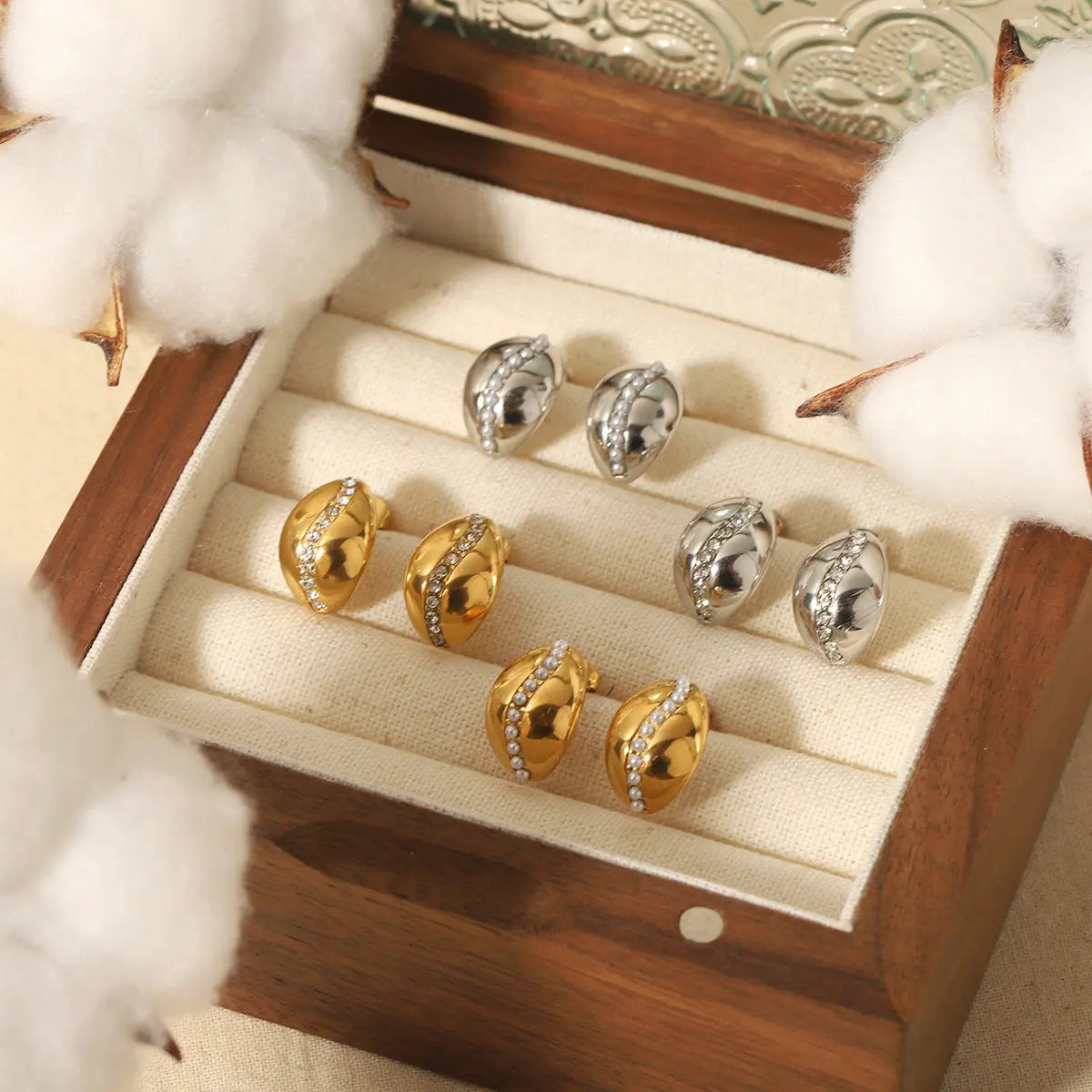 Rona Earring Lady D World