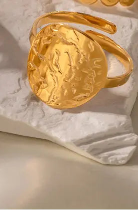 Ova Ring - Lady D World