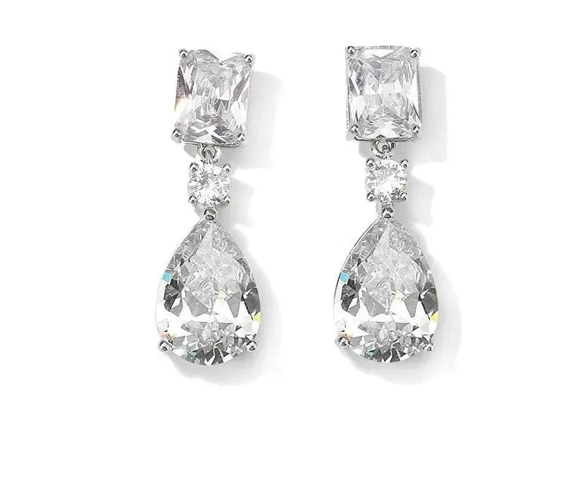 Emily Earrings Lady D World