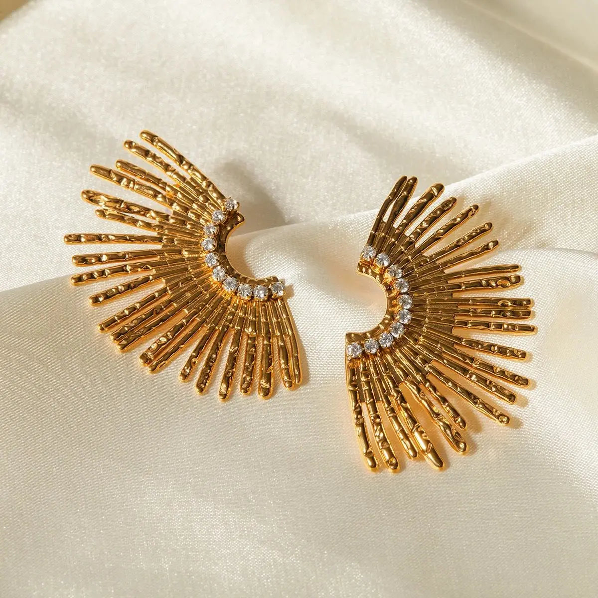 Meria Earrings Lady D World