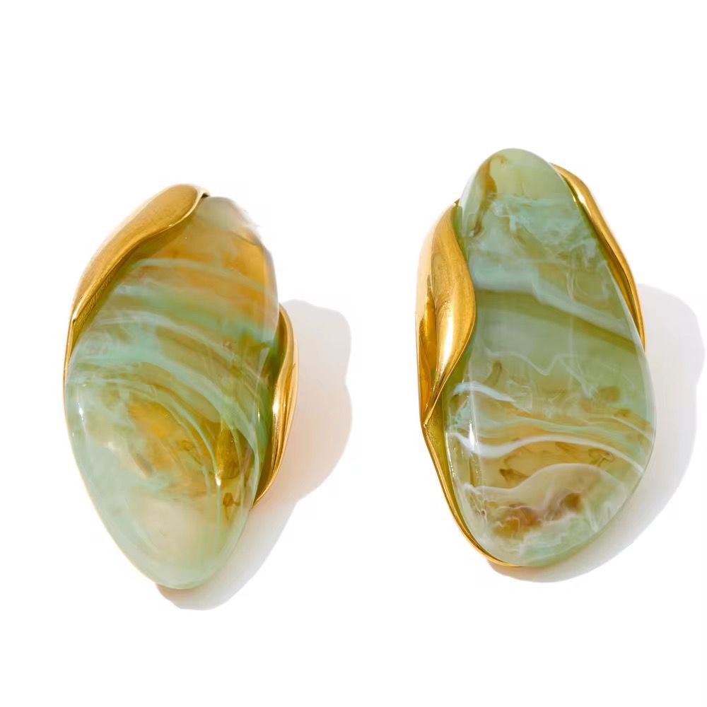 Amber Frame Studs Earrings
