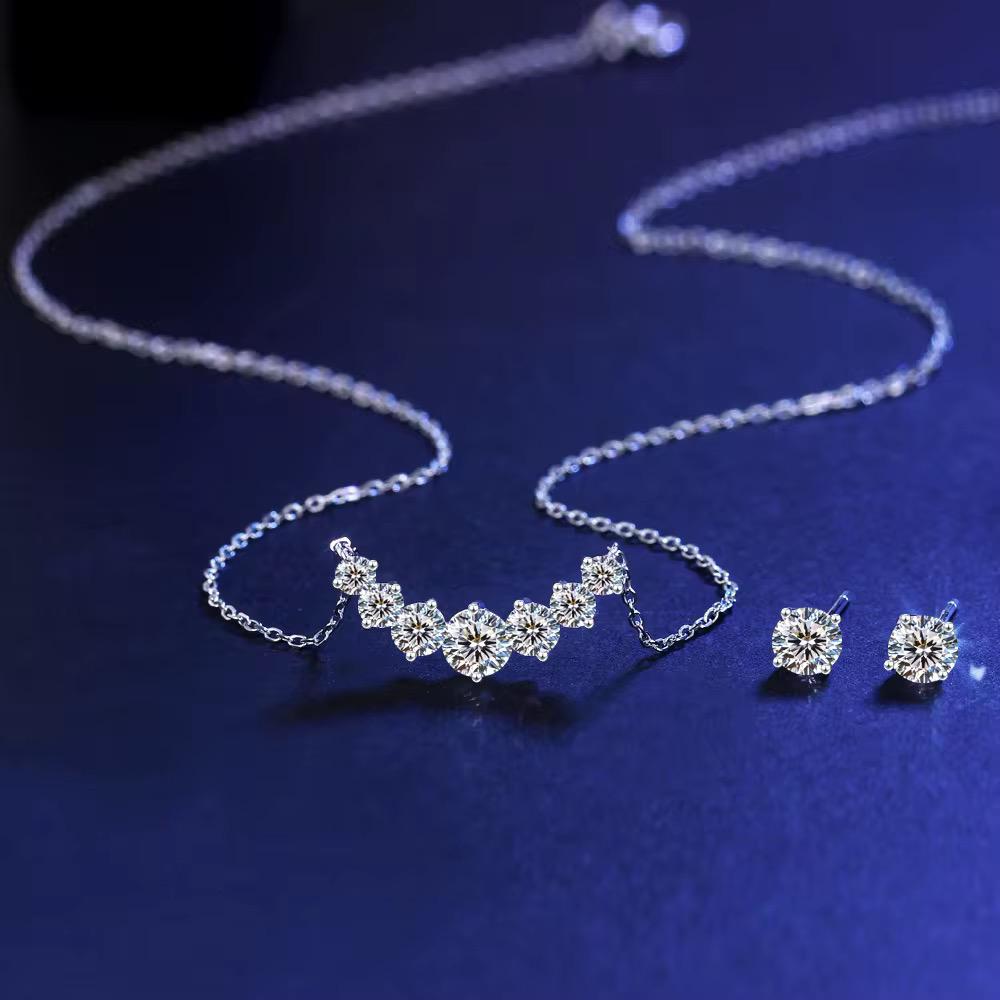 Luna Smile Silver 925 Necklace