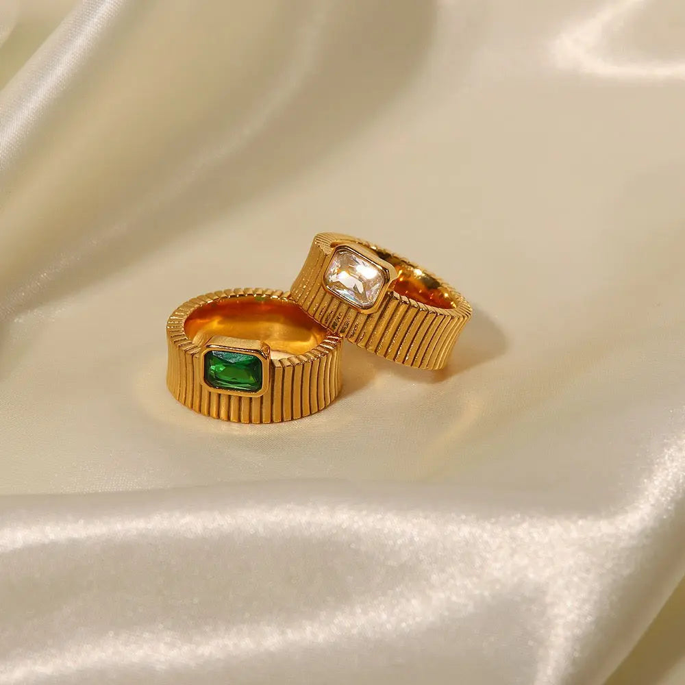 Mariana Ring - Lady D World