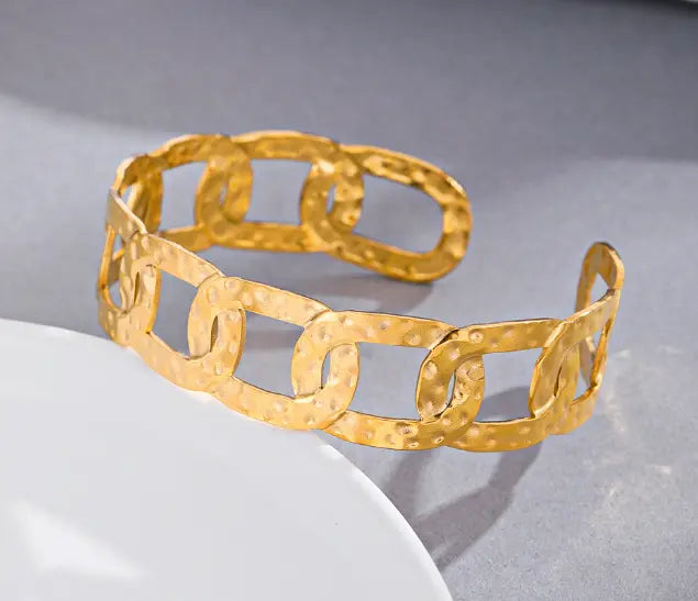 Vintage Wide Chain Cuff Bracelet - Lady D World