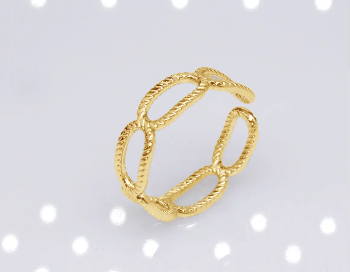 Cut Out All The Way Ring - Lady D World