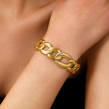 Solis Oval Cuff