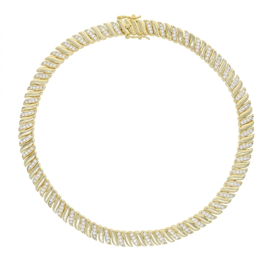 Luxe Gleam Necklace - Enhanced Studio Photo