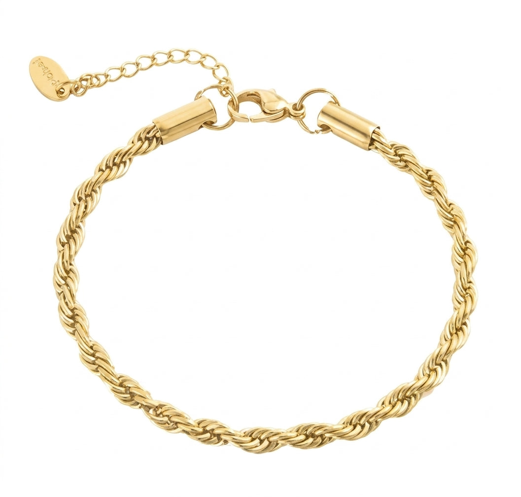 Roni Bracelet Gold - Enhanced Studio Photo