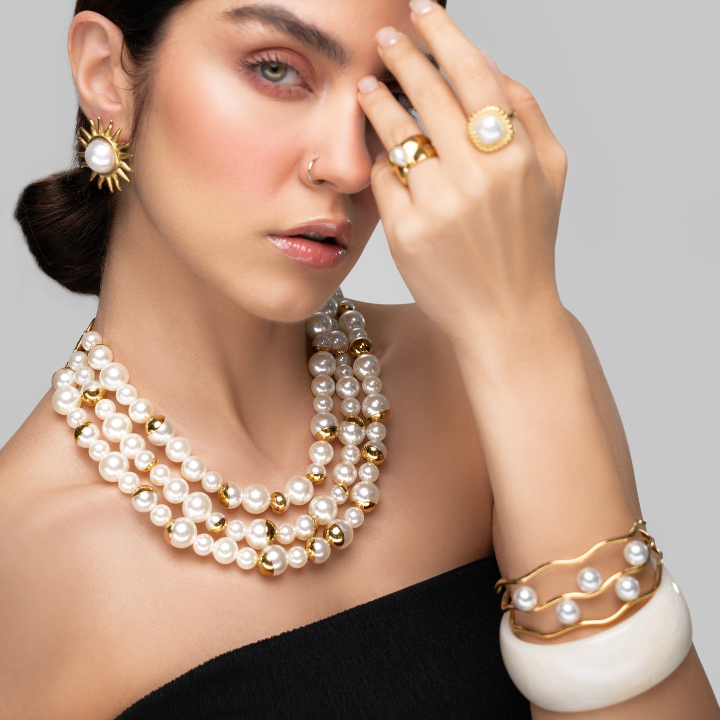 Luna Pearl Necklace
