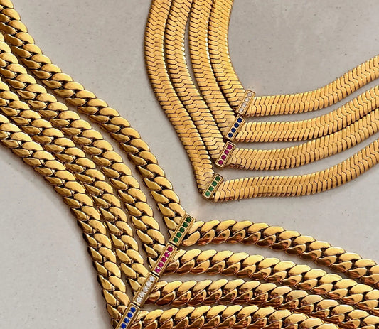 سونيا قلادة