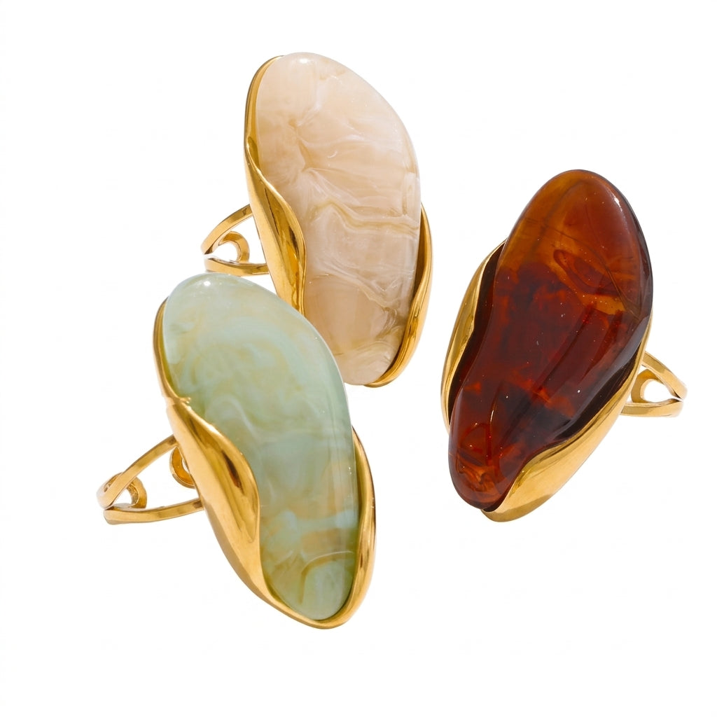 Aura Oval Ring - Enhanced Studio Photo