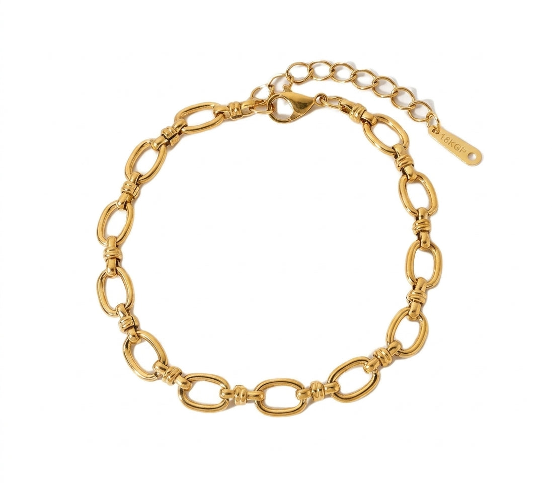 Sima Bracelet Gold - Enhanced Studio Photo