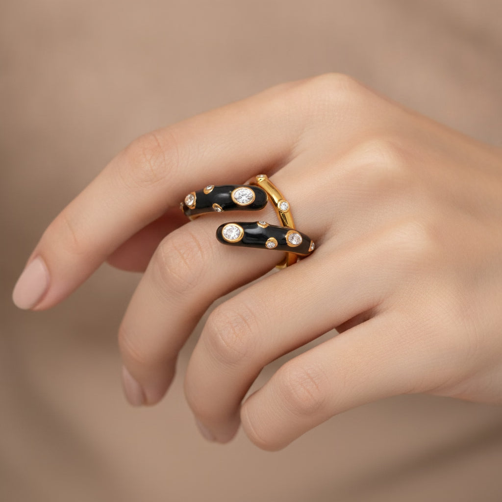 LD-SMR26-1049_Black model shot
