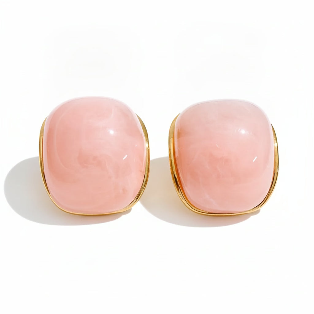 LD-SMR26-1071_Pink white background