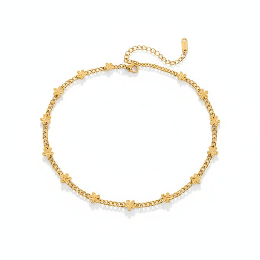 LD-SMR26-1099_Clover-Link-Necklace white background
