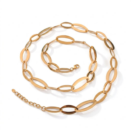 Eterna Luxe Interlocking Long Necklace - Enhanced Studio Photo