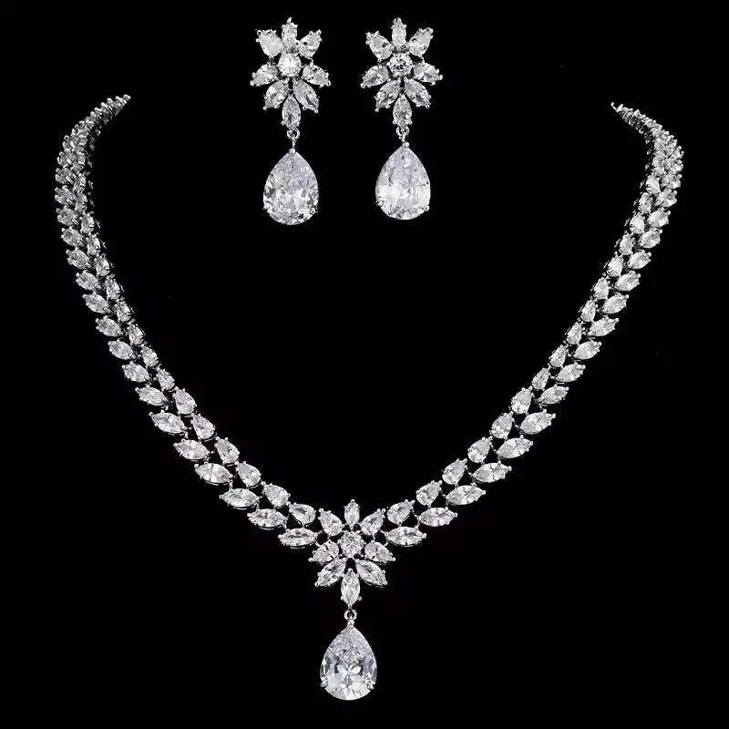 Radiant Reverie Necklace & Earrings Set Lady D World