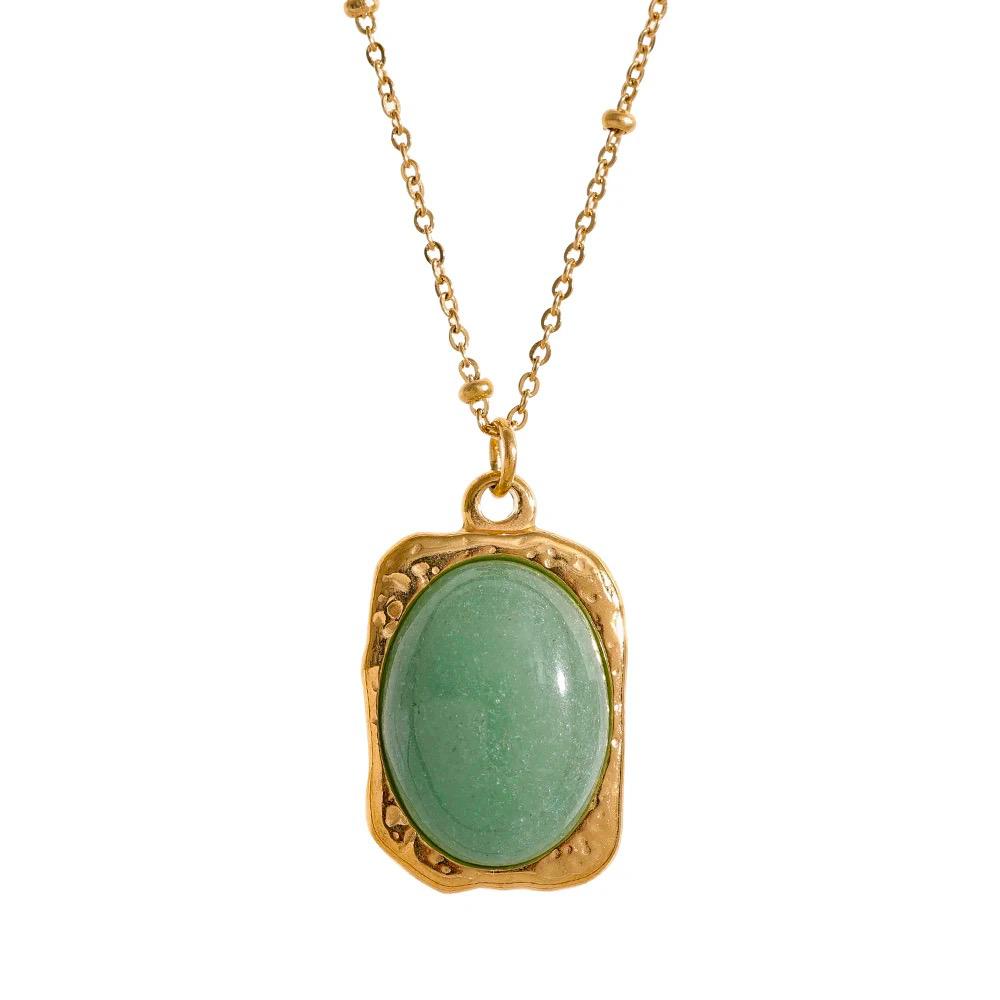 Green Natural Stone Pendant Necklace