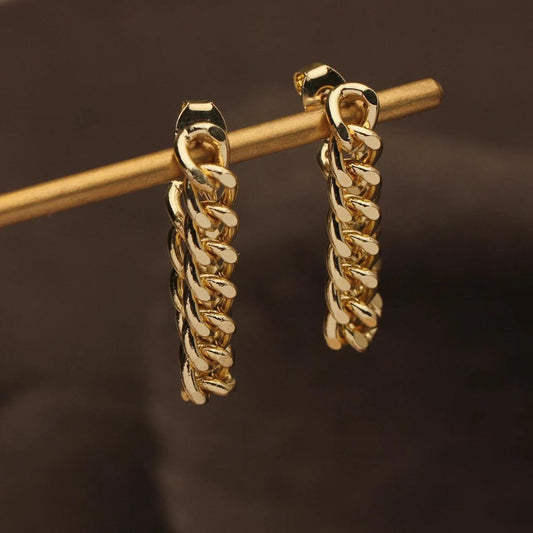 Golden Link Elegance Earrings